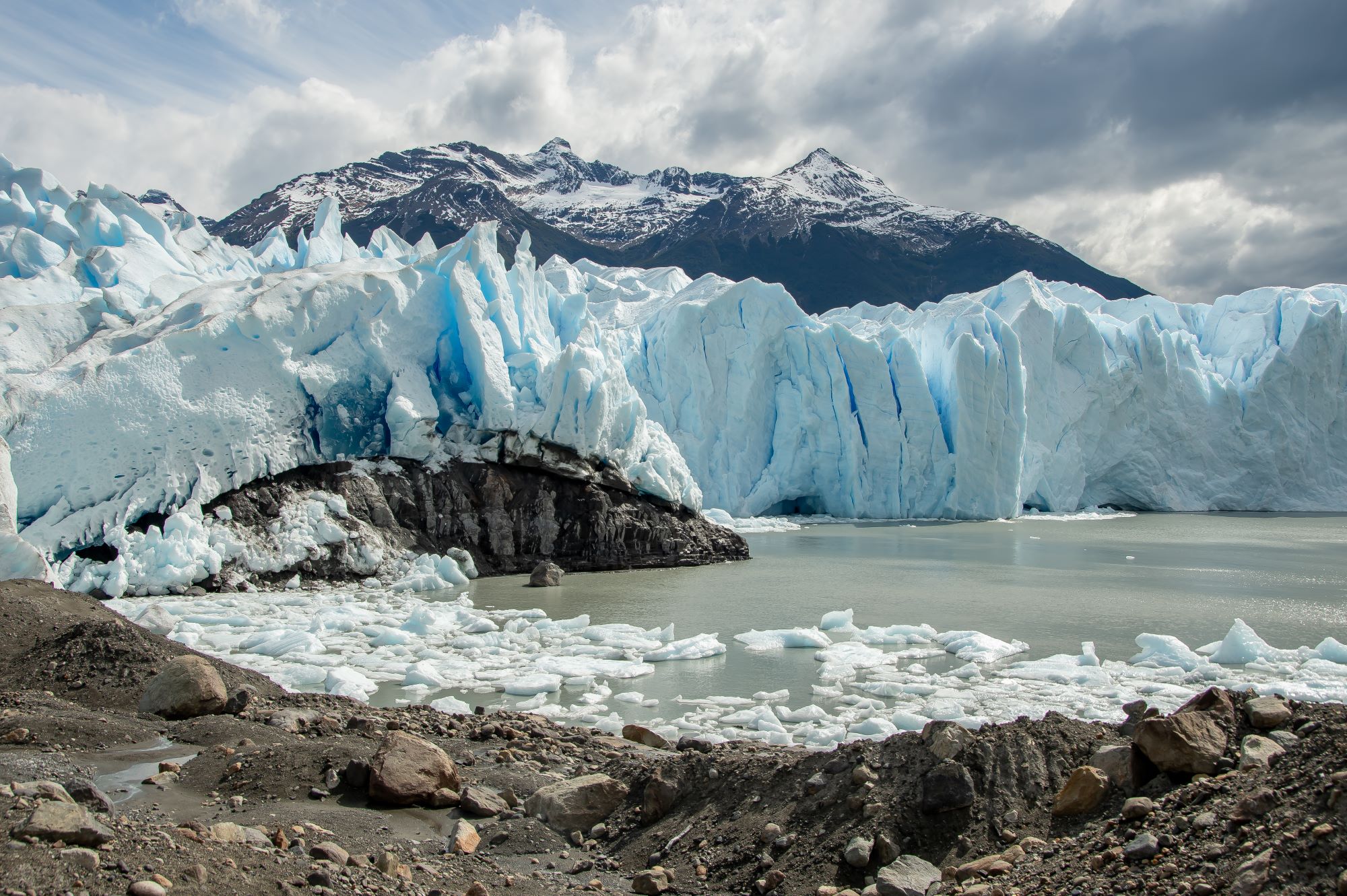 landscape-view-to-glacier-perito-moreno-in-patagon-2024-01-09-01-20-06-utc