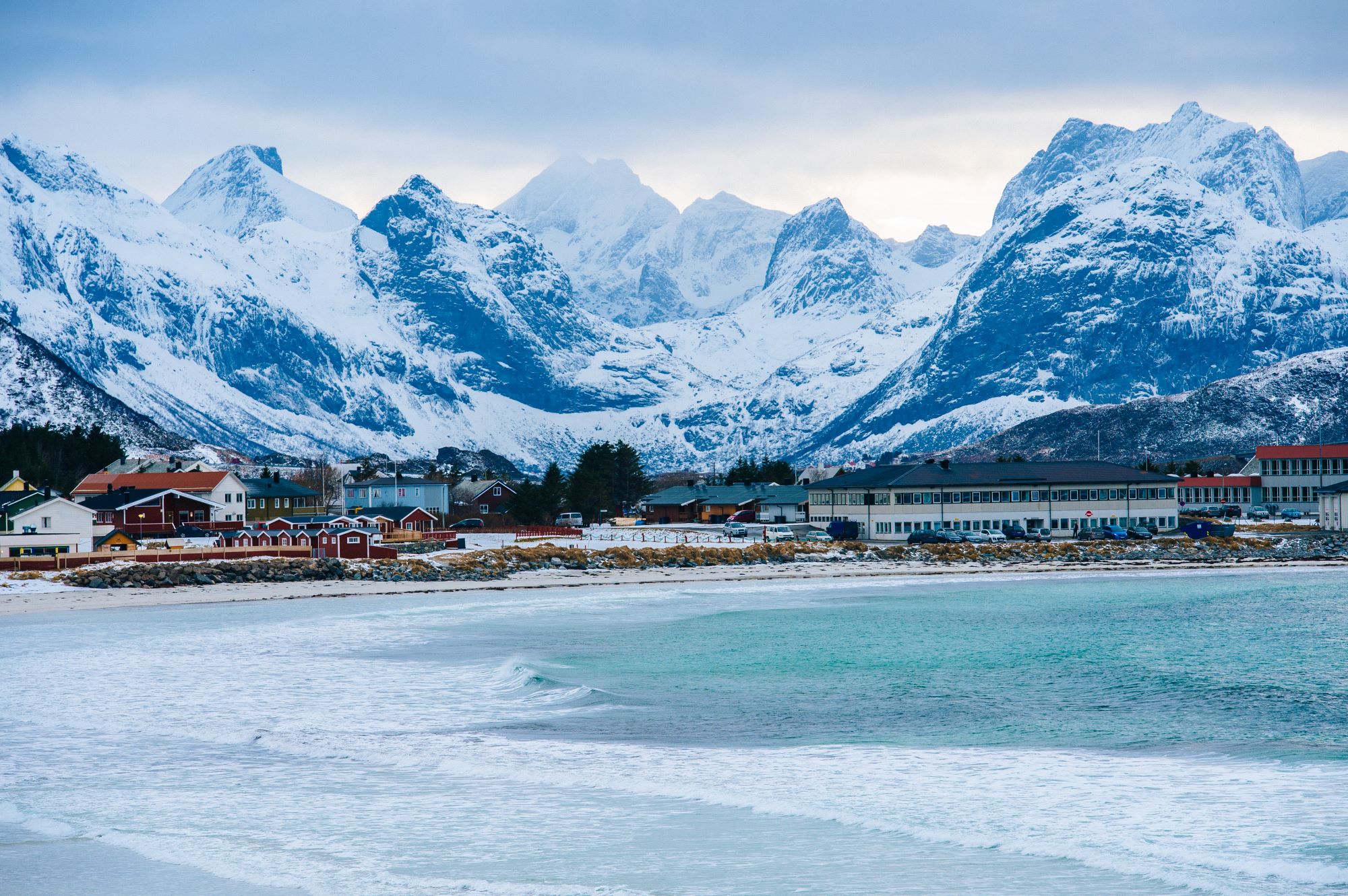 reine-fishing-village-covered-in-snow-norway-2023-11-27-05-07-51-utc